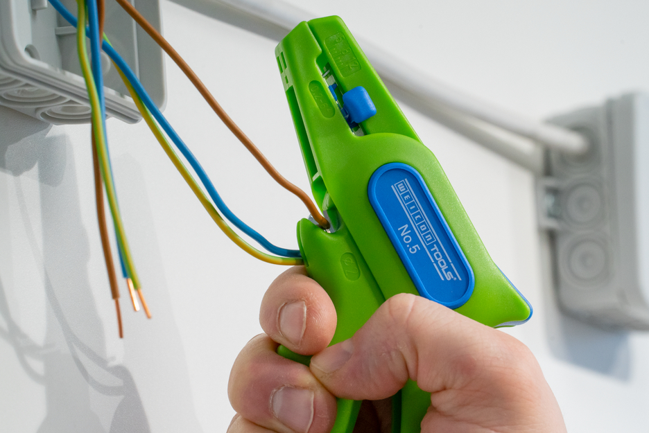 Wire Stripper No. 5 Green Line | Stripping tools made from up to 97% renewable raw materials I for all common stranded and solid conductors, working range 0,2 - 6,0 mm²