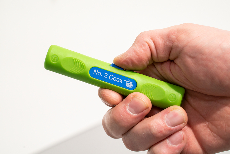 Coax-Stripper No. 2 Green Line | Stripping tools made from up to 97% renewable raw materials I for skinning and stripping coaxial cables I working range 4,8 - 7,5 mm Ø