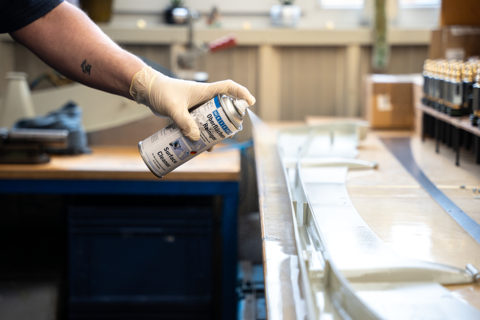 Surface Cleaner | for the pretreatment of bonding surfaces