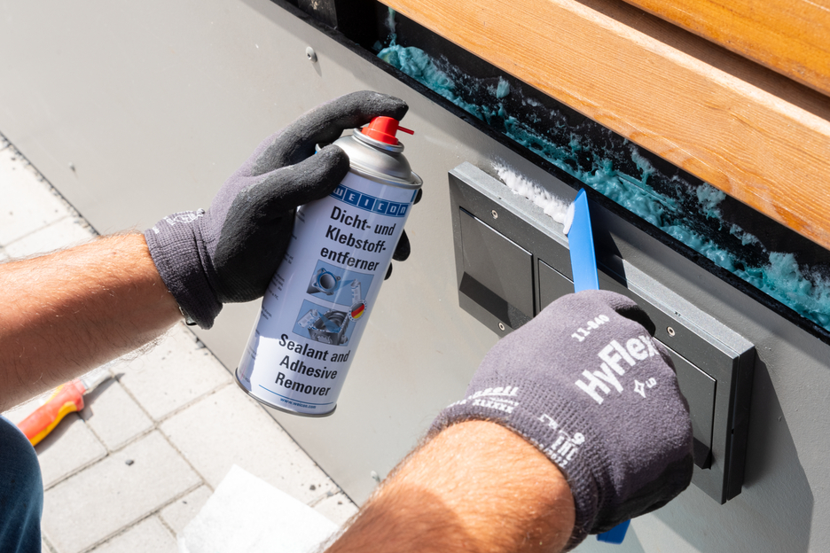 Sealant and Adhesive Remover | removes all kinds of sealant and adhesive residues