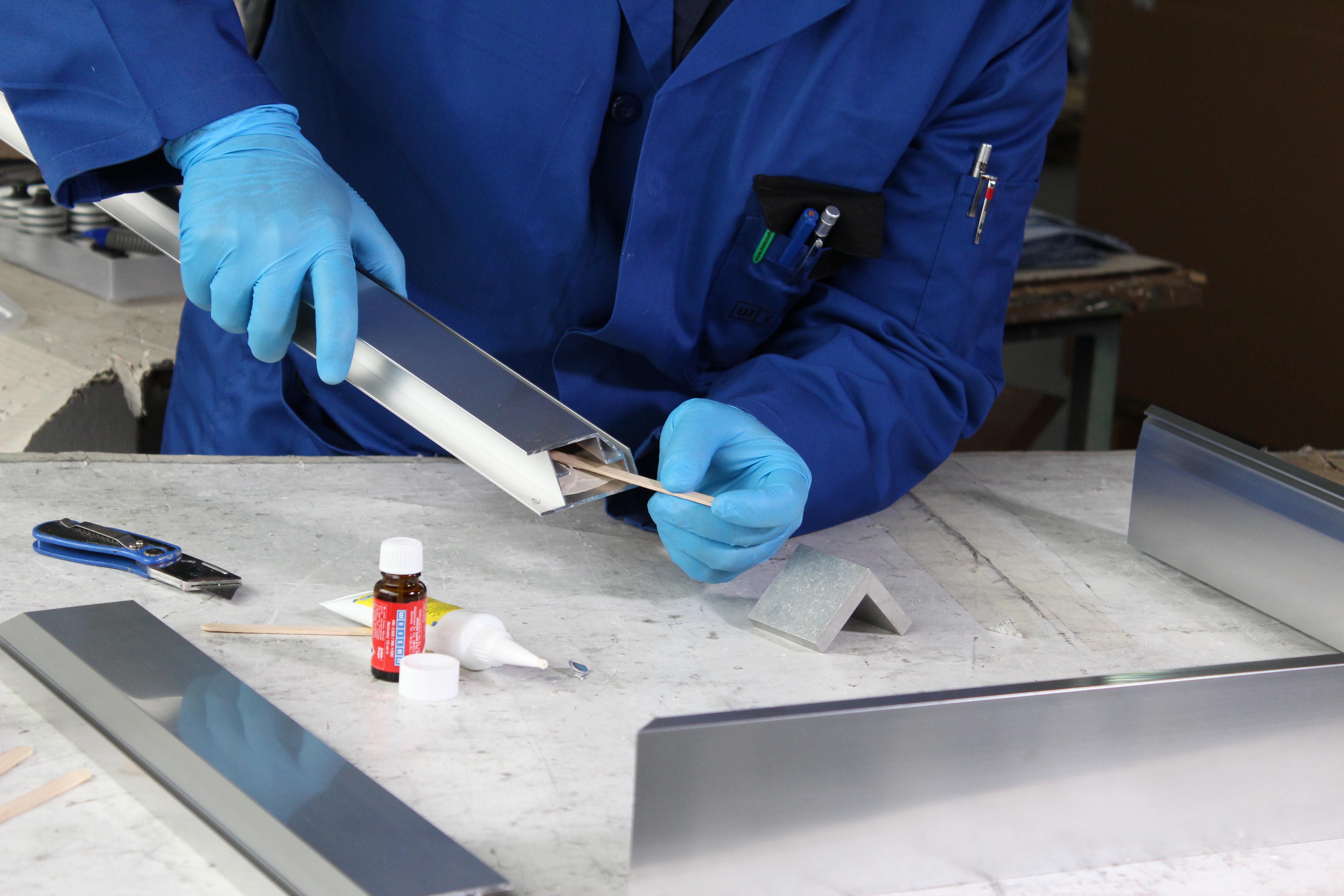 Aluminium Minute Adhesive | Liquid metal epoxy resin adhesive