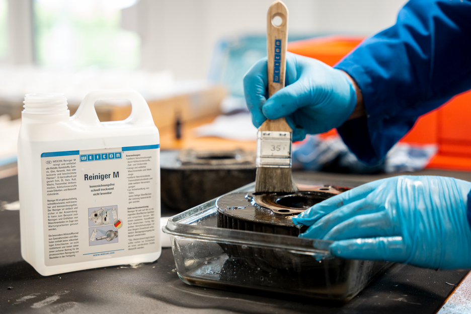 Cleaner M | powerful special cleaner, non-flammable