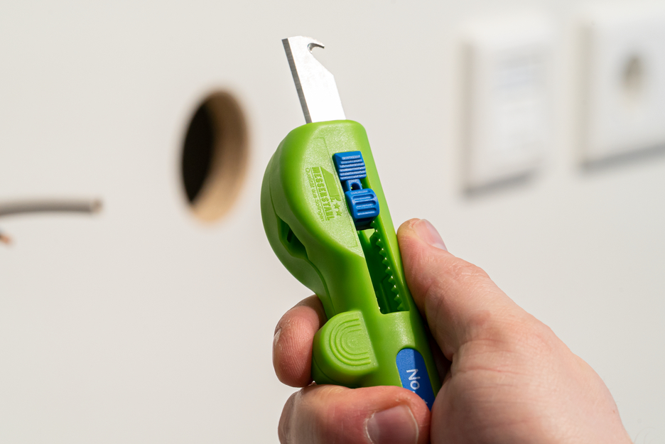 Quadro-Stripper No.16 Green Line | Stripping tools made from up to 97% renewable raw materials I multifunctional stripper, working range stripping 0,5 - 6,0 mm² I skinning 8 - 13 mm Ø