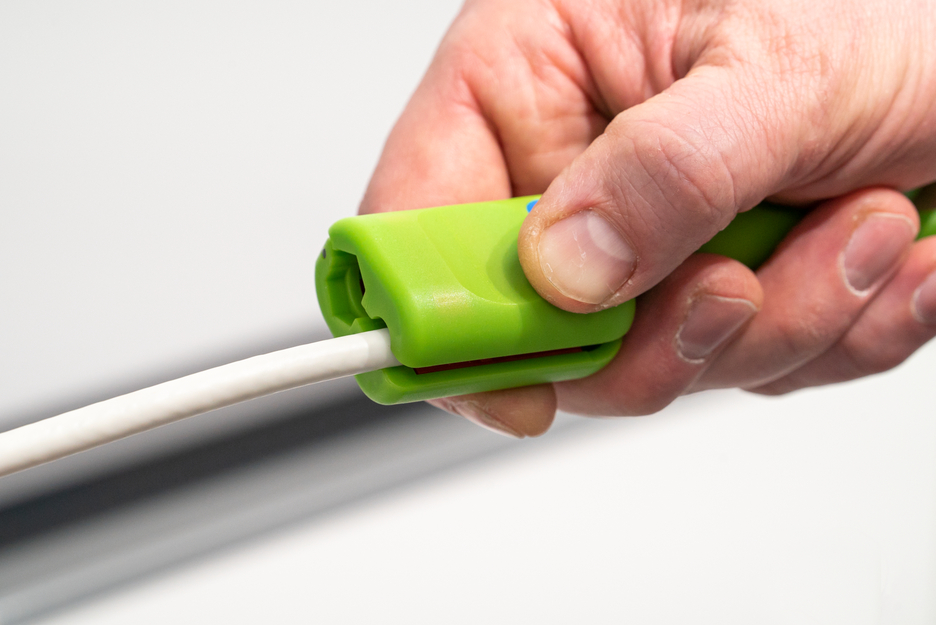 Coax-Stripper No 1 F Plus Green Line - suitable for F-screw connectors  | Stripping tools made from up to 97% renewable raw materials I for skinning and stripping coaxial cables incl. untwisting aid