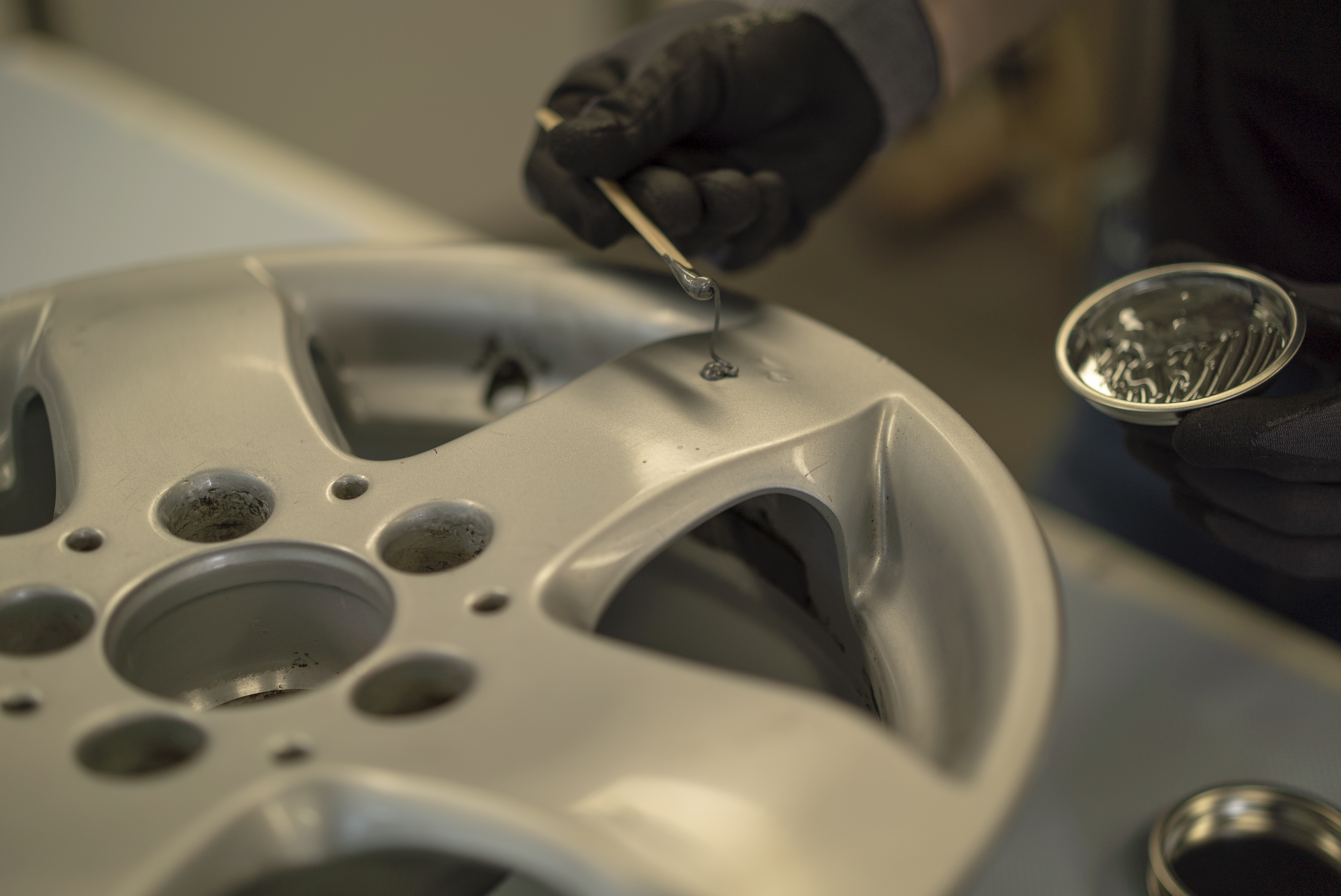 Aluminium Minute Adhesive | Liquid metal epoxy resin adhesive