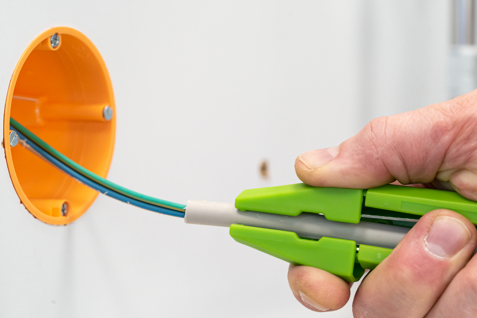 Stripper No. 100 Green Line | Stripping tools made from up to 97% renewable raw materials I multifunctional stripper, working range 0,5 - 16 mm² / 4 - 13 mm Ø