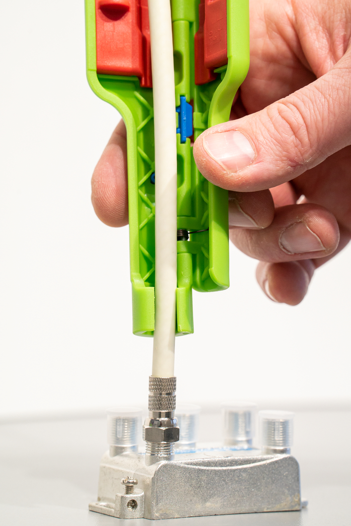Coax-Stripper No 1 F Plus Green Line - suitable for F-screw connectors  | Stripping tools made from up to 97% renewable raw materials I for skinning and stripping coaxial cables incl. untwisting aid