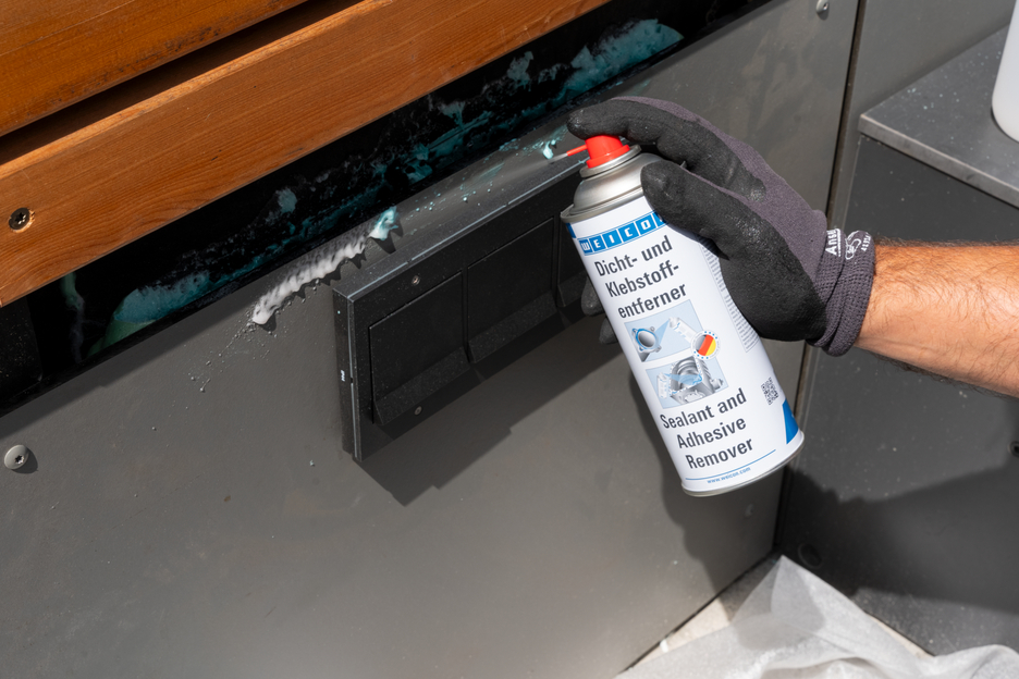 Sealant and Adhesive Remover | removes all kinds of sealant and adhesive residues