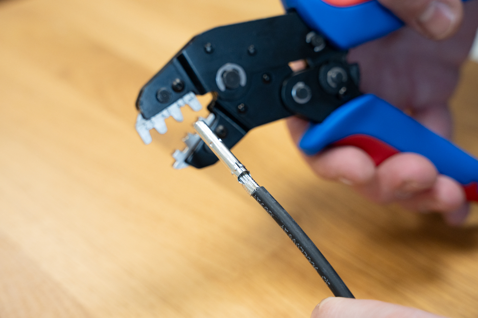 Crimp tool MULTI
 | for crimping MC4 connectors/insulated wire end ferrules/insulated cable lugs