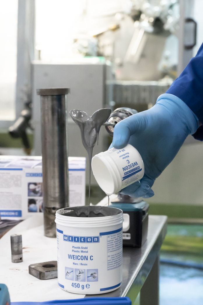 WEICON C | aluminium-filled epoxy resin system for repairs and moulding