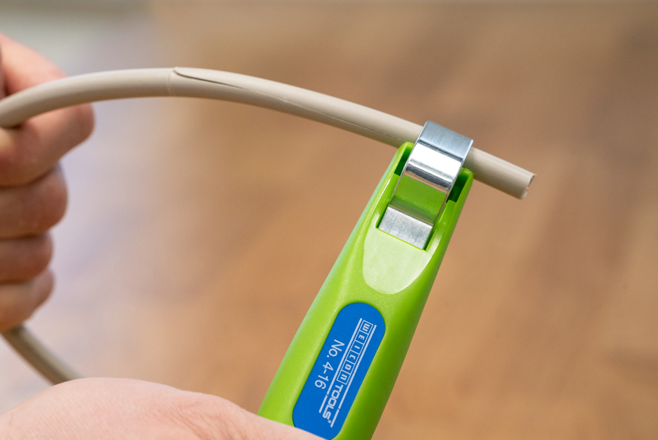 Cable Stripper No. 4 - 16 Green Line | Stripping tools made from up to 97% renewable raw materials I working range 4 - 16 mm Ø