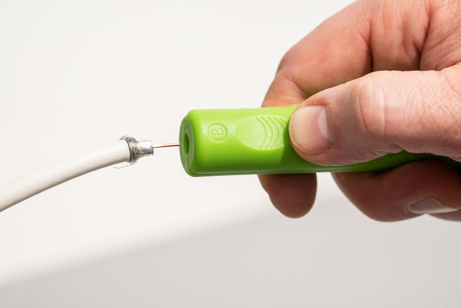 Coax-Stripper No. 2 Green Line | Stripping tools made from up to 97% renewable raw materials I for skinning and stripping coaxial cables I working range 4,8 - 7,5 mm Ø