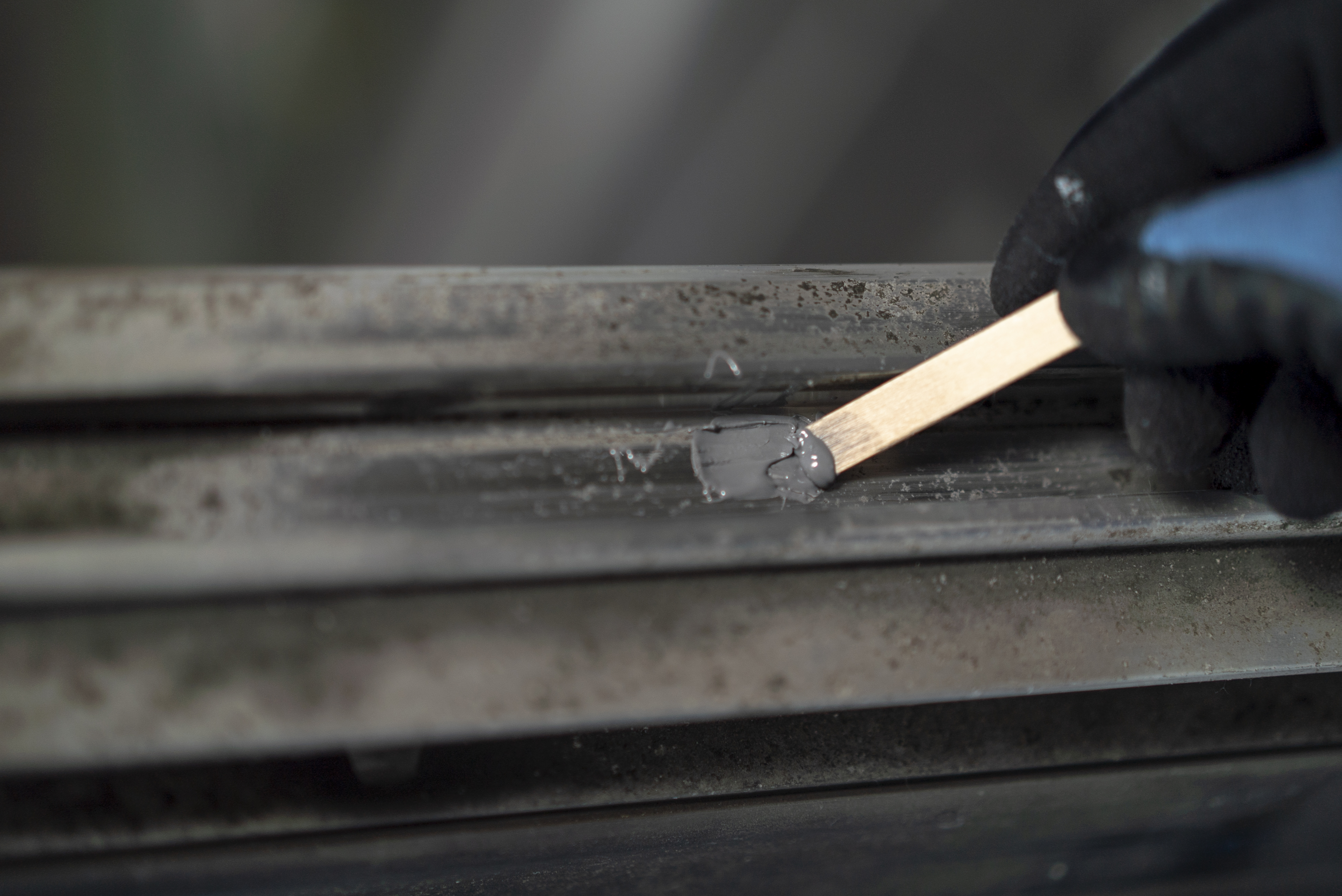 Aluminium Minute Adhesive | Liquid metal epoxy resin adhesive